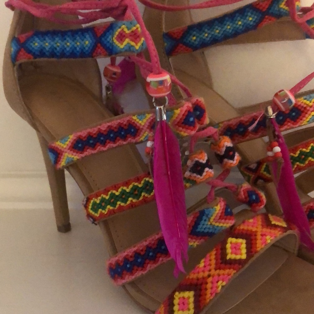 Express Sandals - Picture 2 of 5